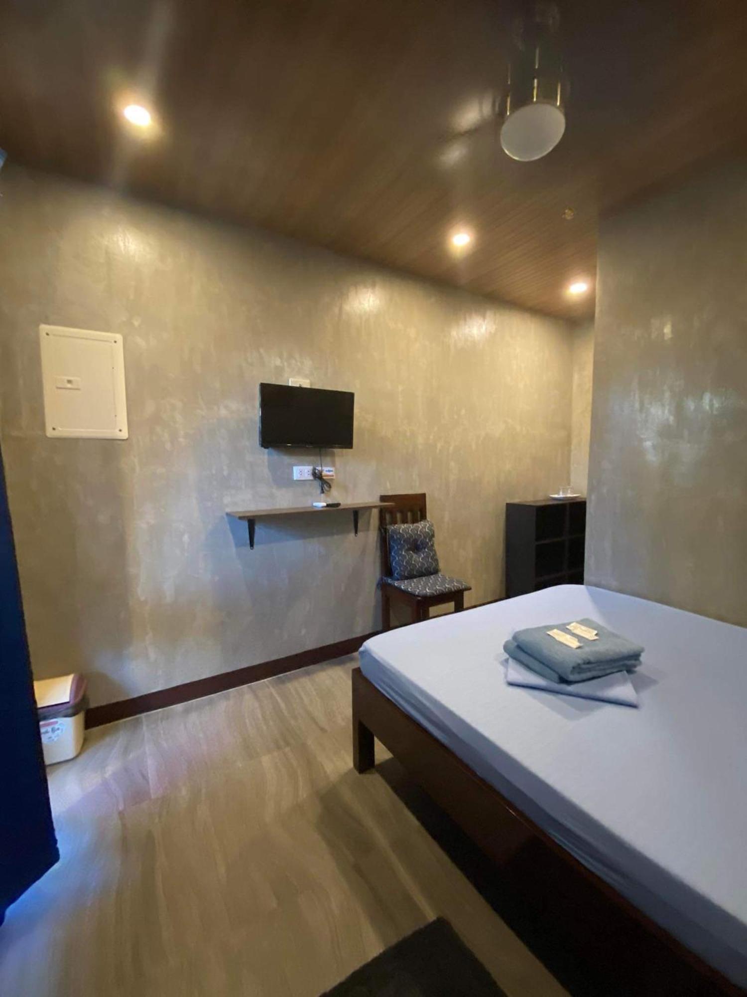 Wilnags Inn Puerto Princesa Near Airport Exterior photo